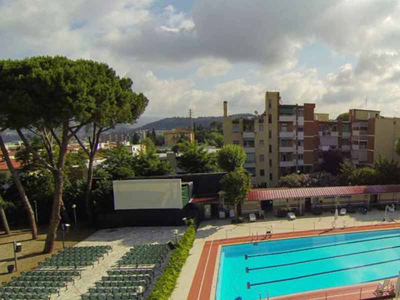 Cinema all'aperto Firenze 2015 - Esterno notte arena Il Pogetto e piscina