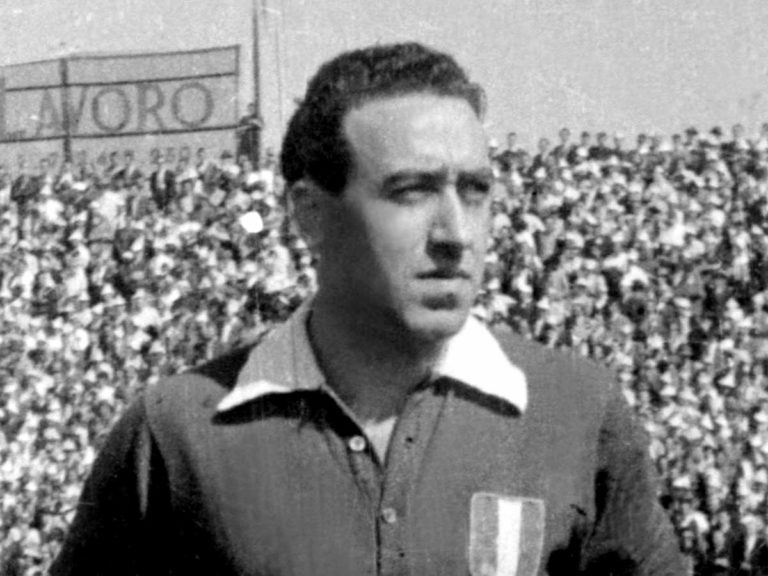 Una spilla viola nella tragedia del Grande Torino