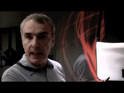 Borsa solare, scarpe riciclate, giacche green: scoppia la eco-moda / VIDEO