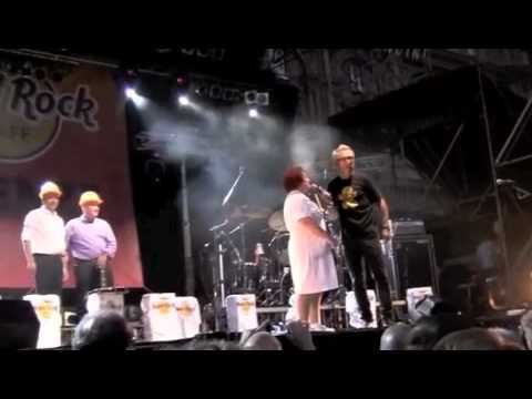 Hard Rock: Rita, Renzi e James Walsh