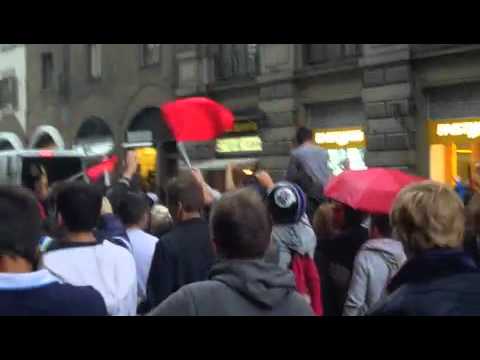 Scuola, in cinquemila in piazza. Cori contro governo… e pioggia
