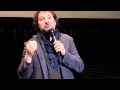 Pieraccioni in sala tra il pubblico: ”Con Monti rideremo di meno”