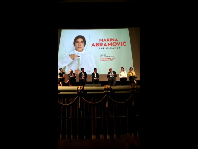 Marina Abramovic fa i complimenti a Nardella