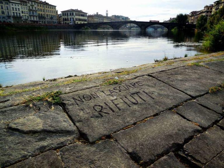 Niente più rifiuti ed immondizia, la Pescaia torna a splendere