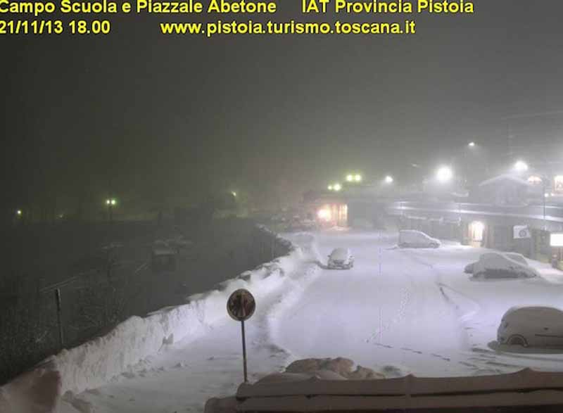 Nevica in Toscana, e l’Abetone è tutto bianco / FOTO