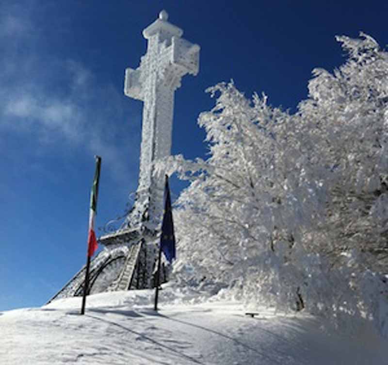 Toscana, un (altro) weekend con la neve. E con il sole