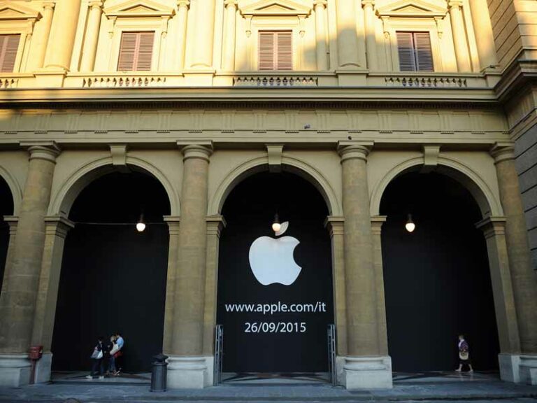 Apre l’Apple Store di piazza della Repubblica
