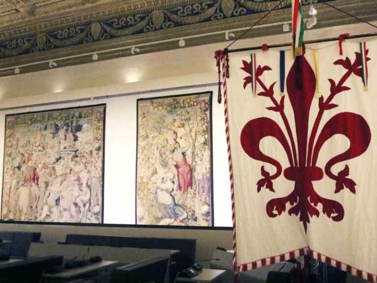 Palazzo Vecchio, mostra degli arazzi nella Sala dei Duecento
