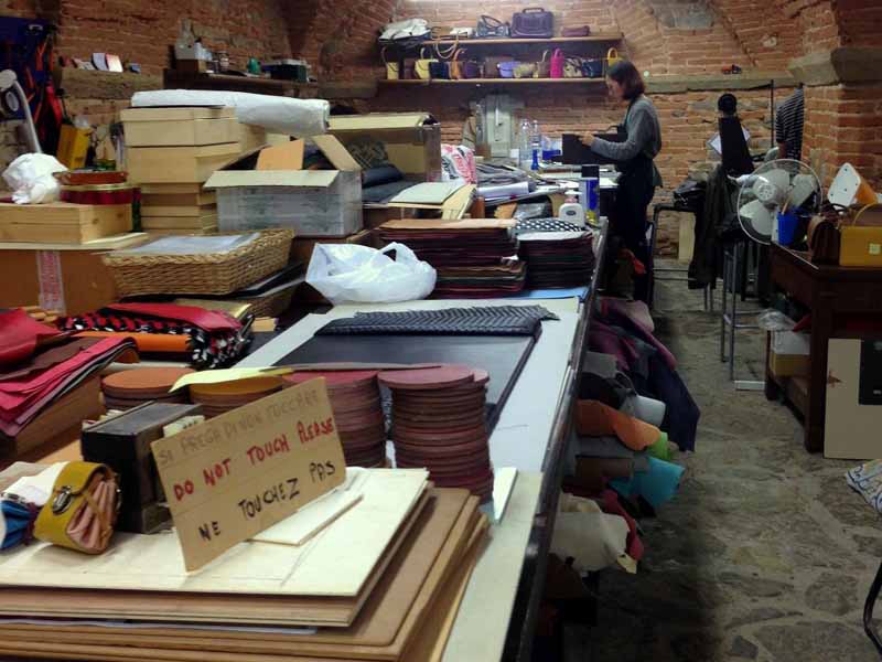 Artigiani_09_Scuola_cuoio