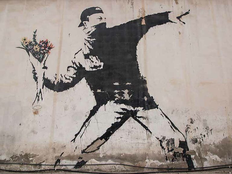 Banksy a Firenze, graffiti in mostra a Palazzo Medici Riccardi
