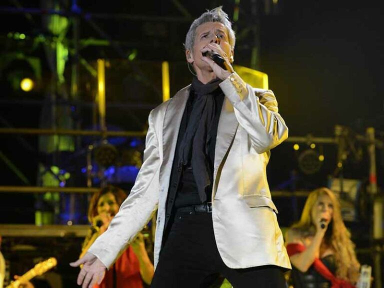 Baglioni: bronchite, concerto rimandato