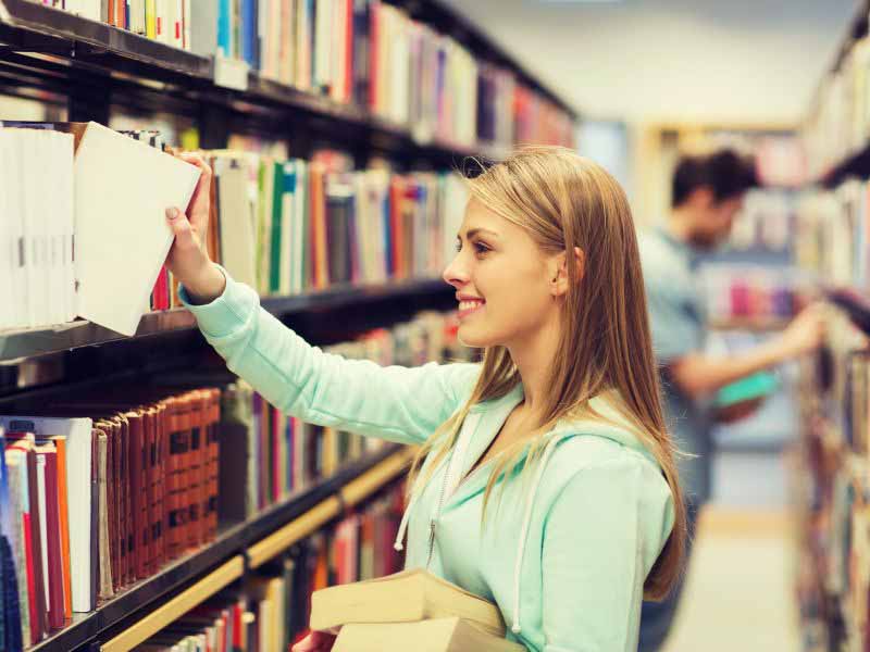 Biblioteca_volontari_libri