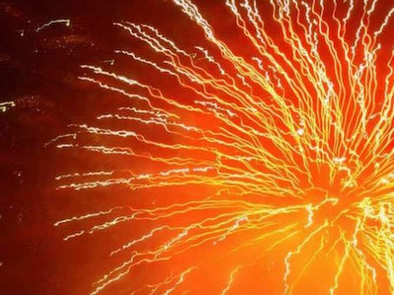Botti, niente ordinanza per Capodanno. L’appello di Nardella