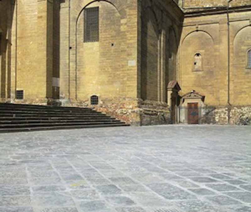 Via Mazzetta riapre alla circolazione. Restaurato il lastrico di Canto de’ Nelli