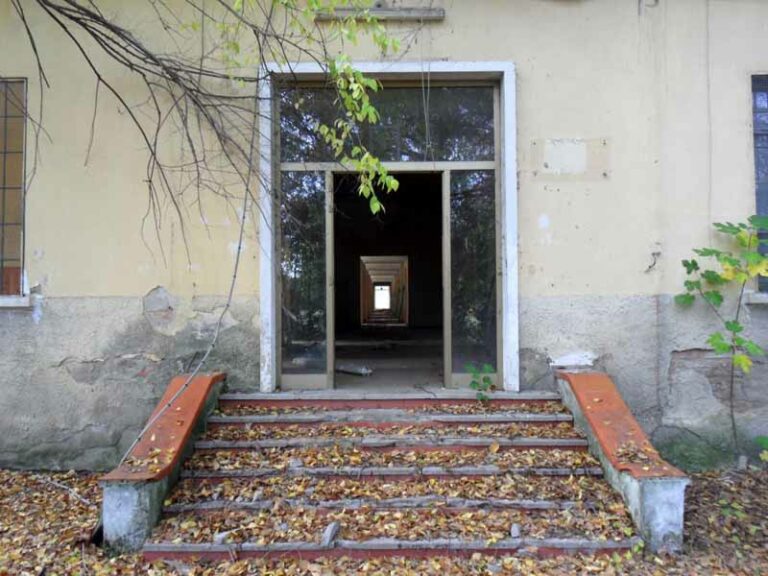 Dentro l’ex caserma Gonzaga