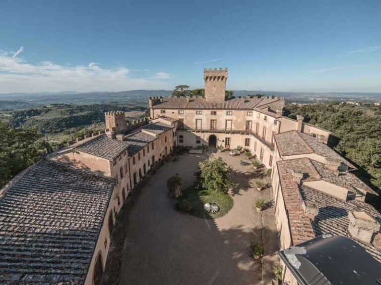 Castelli in Toscana: dimore de luxe vendesi online