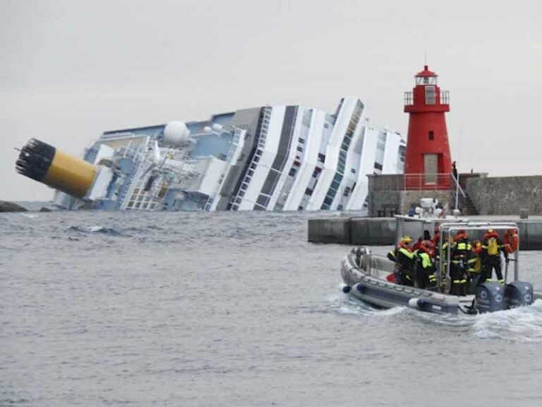 Costa Concordia, 16 anni per Schettino