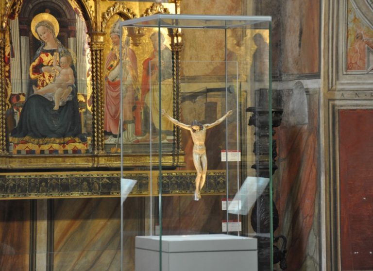Il Cristo della discordia prende casa al Museo del Bargello / LA FOTO