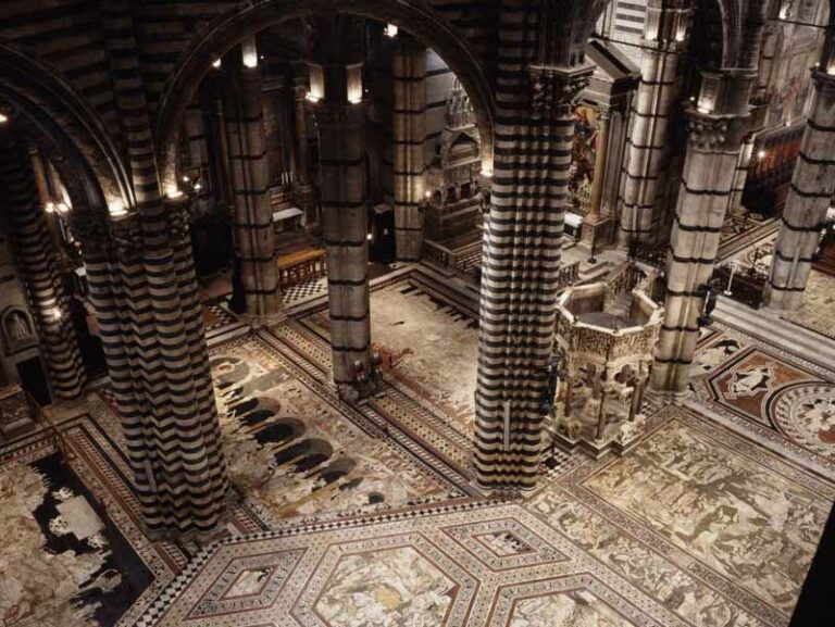 Duomo di Siena, scoperto il pavimento