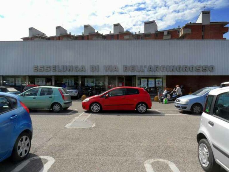 L’Esselunga apre al Galluzzo