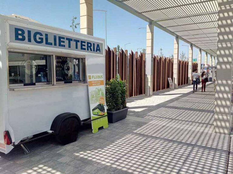 Viaggi low cost sì, ma in pullman