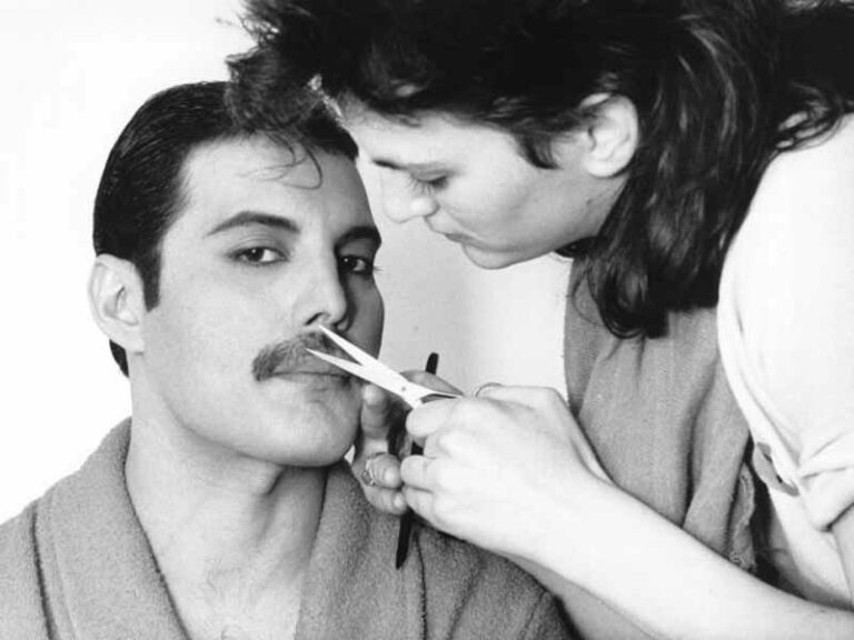 Freddie for a day. Baffuti per un giorno