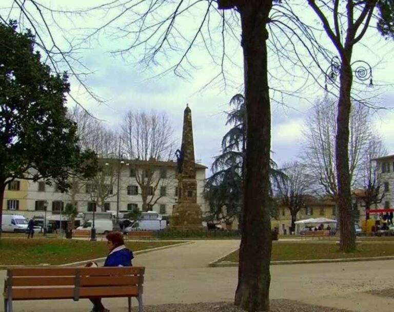 Galluzzo: piazza Acciaioli si è rifatta il look