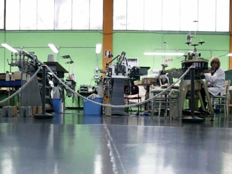 Se cerchi lavoro, ti regalo un corso di formazione