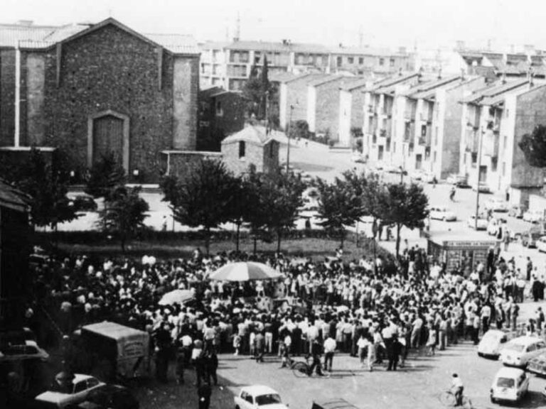 Tour nel quartiere vecchio e party in piazza: come festeggia l’Isolotto