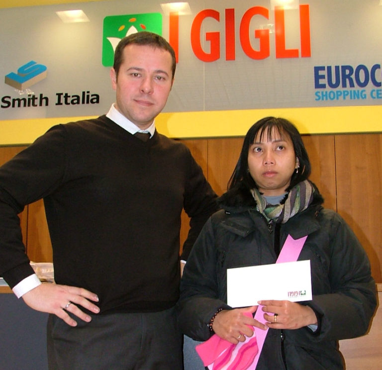 Vince 400 bottiglie di vino ai Gigli