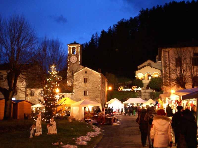 Mercatini di Natale Palazzuolo sul Senio - Magie dell'avvento 2014 - Natale in Toscana
