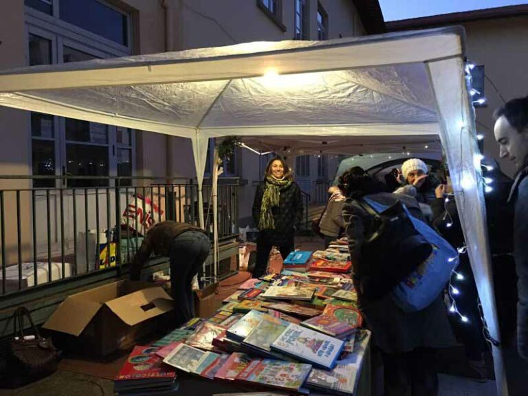 Mercatino natalizio alla scuola Villani