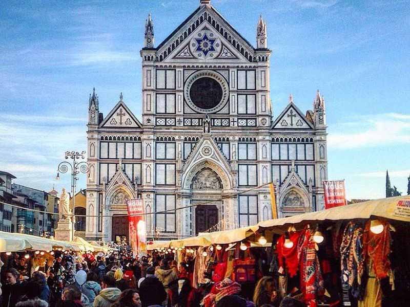 Mercatini Di Natale Firenze.Il Mercatino Di Natale 2017 E In Piazza Santa Croce