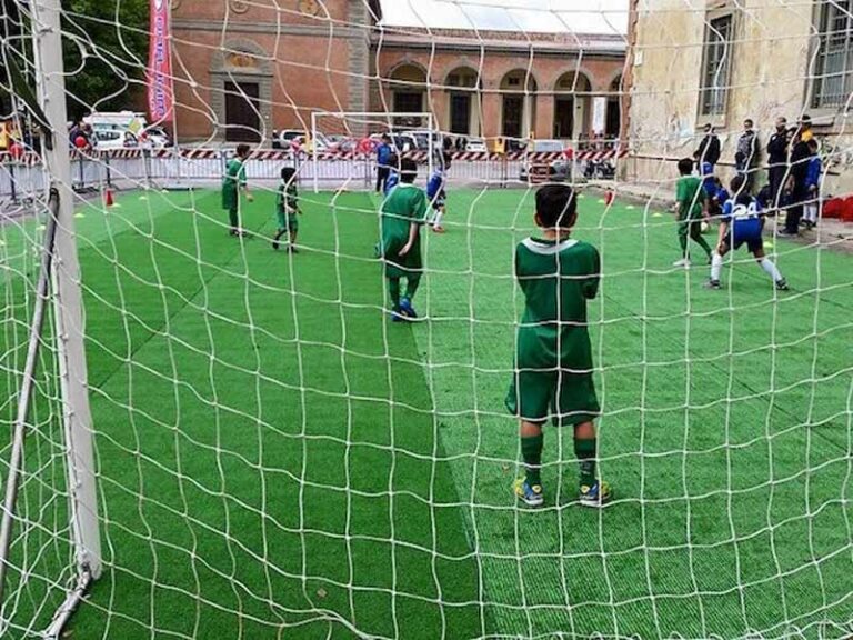 Calcio sì, ma a 5 (come in Sudamerica)