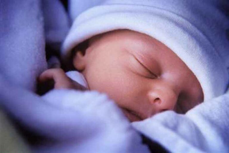 Abbandonata neonata a Careggi, è in buone condizioni