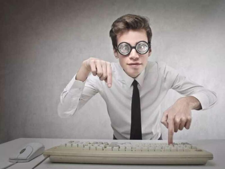 L’aperitivo è nerd per parlare di tecnologia