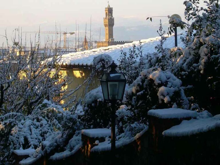Neve, a Firenze oggi codice giallo