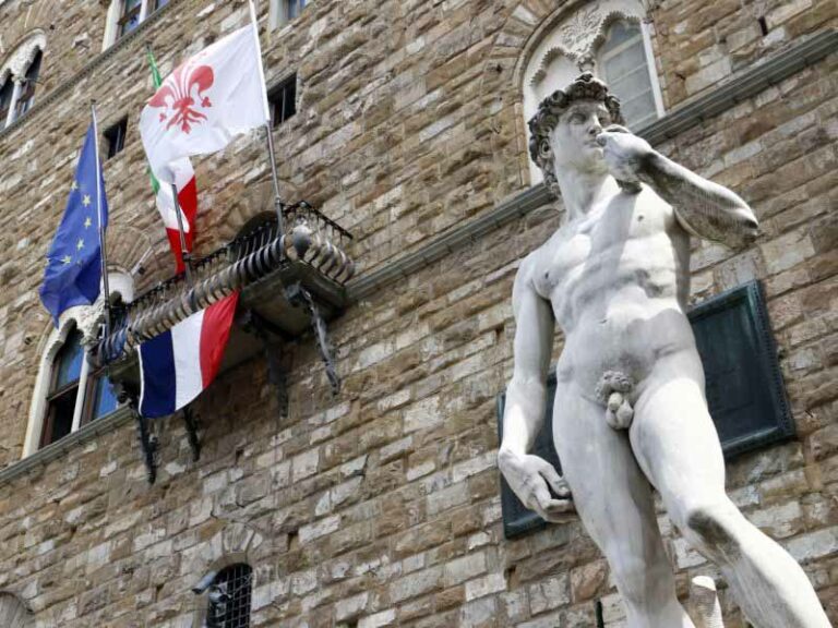 Strage di Nizza, manifestazione in piazza della Signoria