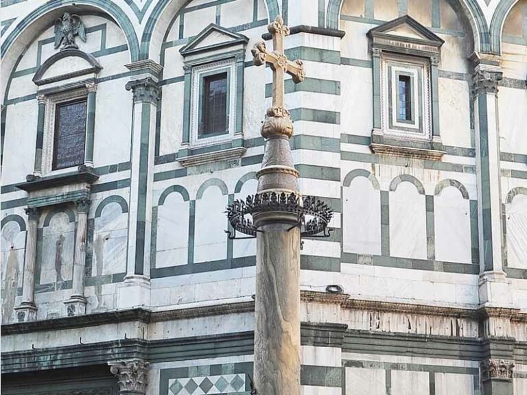 L’olmo di pietra