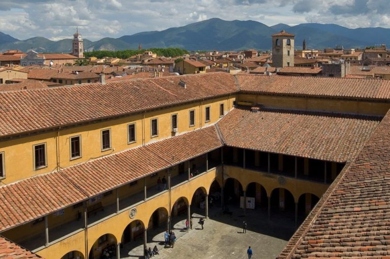 Pisa, il Palazzo della Sapienza resterà chiuso (almeno) due anni