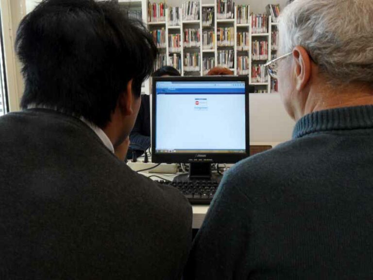 A Firenze corsi gratuiti di informatica per over 60