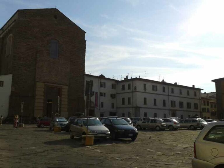 Piazza del Carmine pedonale: domenica festa in Oltrarno