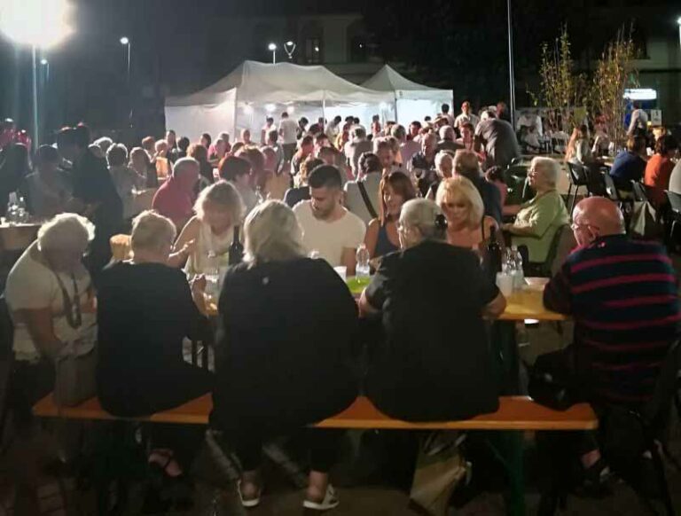 Festa in piazza Gualfredotto