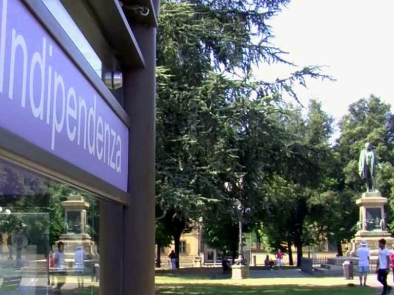 ”Su piazza Indipendenza andiamo avanti”