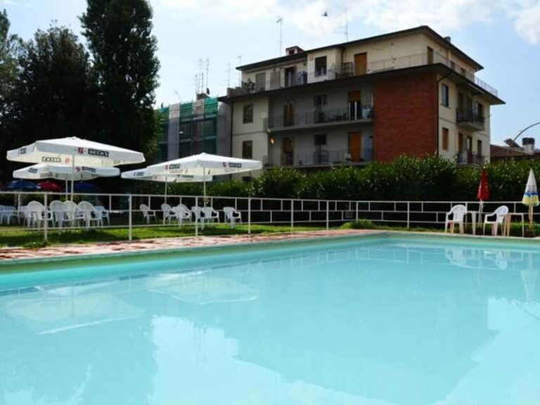 Piscina Le Bagnese di Scandicci, la balneazione estiva