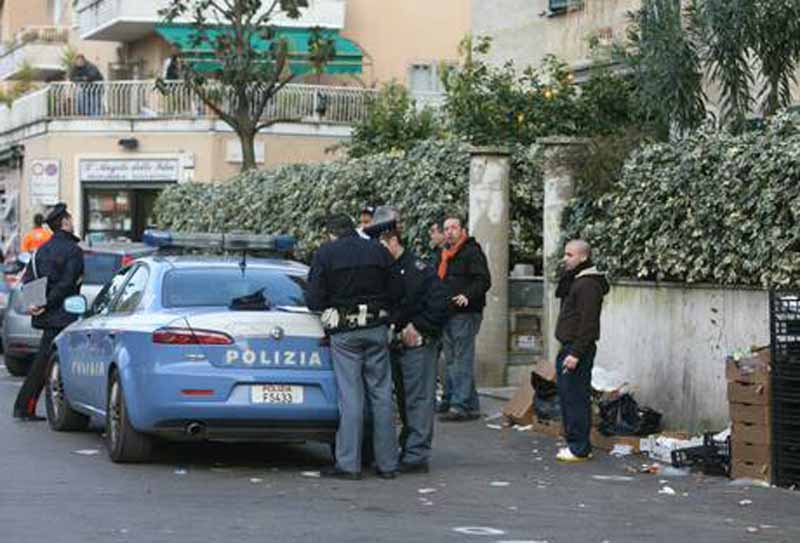 Tenta furto ma viene messo in fuga. Per strada inseguimento da film: arrestato