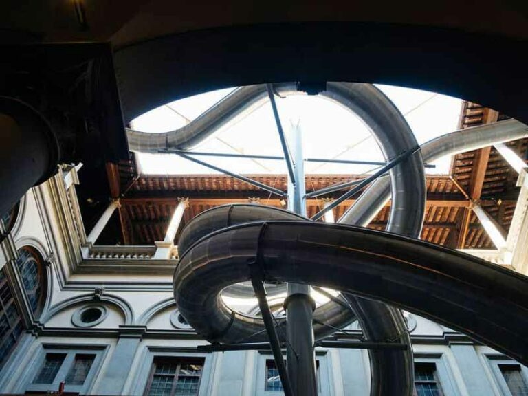 A cosa serve lo scivolo di Palazzo Strozzi