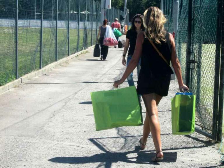 Terremoto, stop alle raccolte di vestiti e cibo