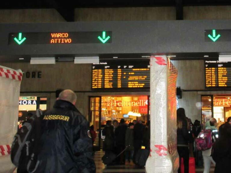 Stazione SMN: come funzionano i nuovi gate