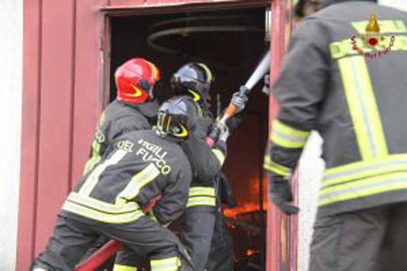 Incendio in una casa all’Abetone, proprietario ustionato